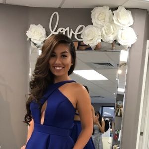 Meet your Posher, Jennifer